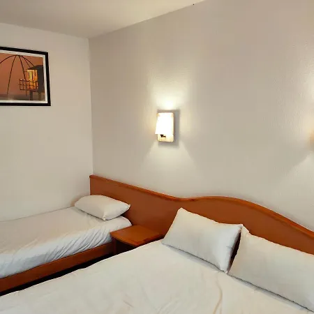 BRIT HOTEL Essentiel CAHORS Nord Exterior foto